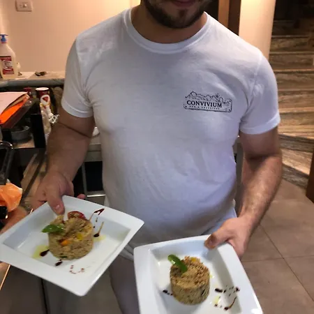 Convivium לינה וארוחת בוקר